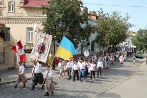 Свято українських традицій із присмаком гіркоти: на Волині розпочався фестиваль «Берегиня» - Фото 1