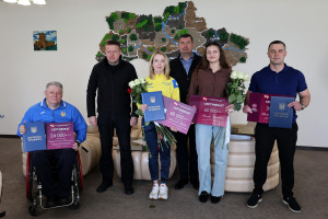 Начальник ОВА Іван Рудницький привітав волинських спортсменів грошовими сертифікатами - Фото 1