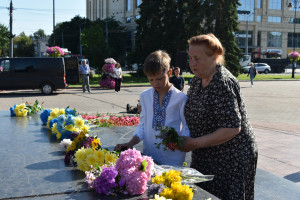 У Луцьку вшанували 112- ті роковини смерті Лесі Українки - Фото 1